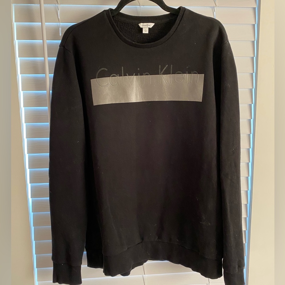 Calvin Klein Large Crewneck Sweatshirt